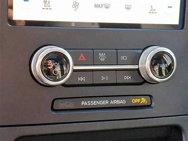 2022 Ford Edge - Image 16 of 20