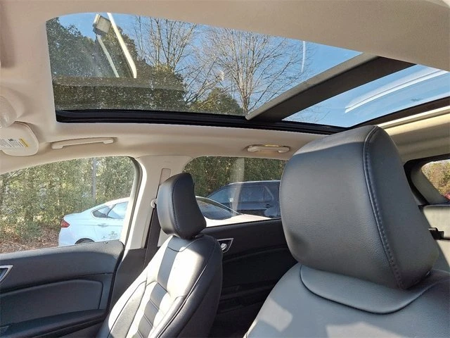 2022 Ford Edge - Image 14 of 20