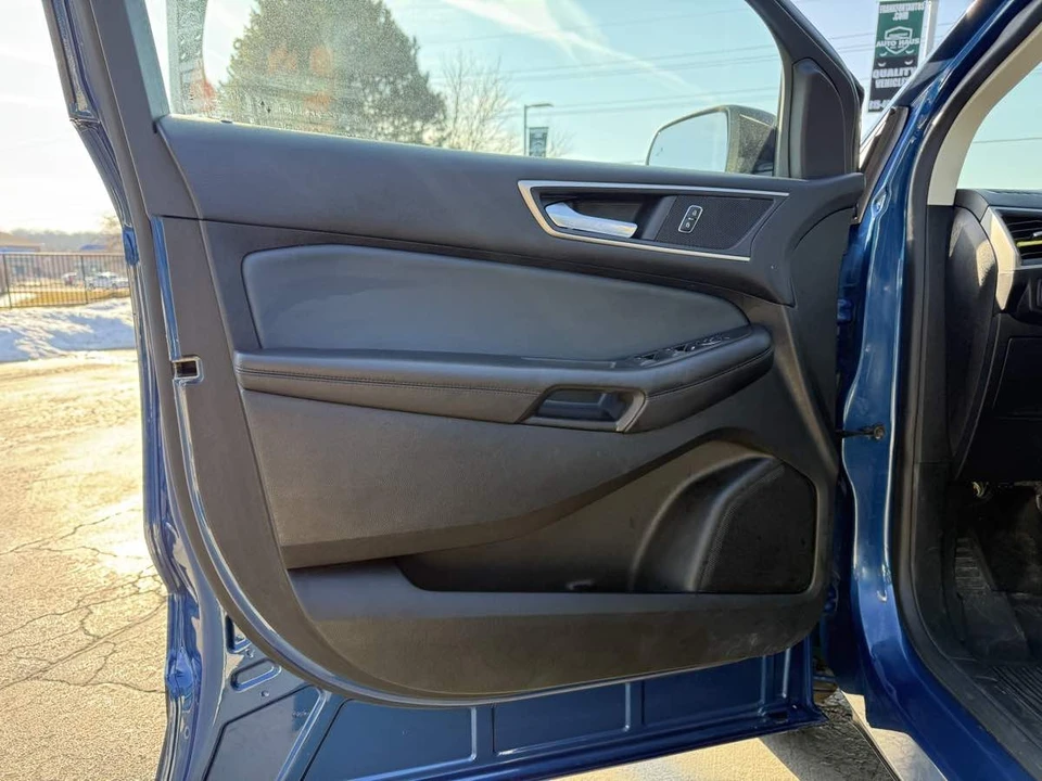 2022 Ford Edge - Image 13 of 21