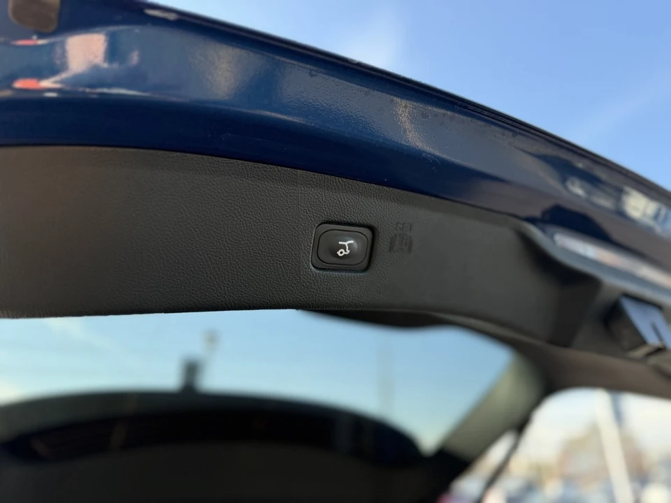 2022 Ford Edge - Image 12 of 21