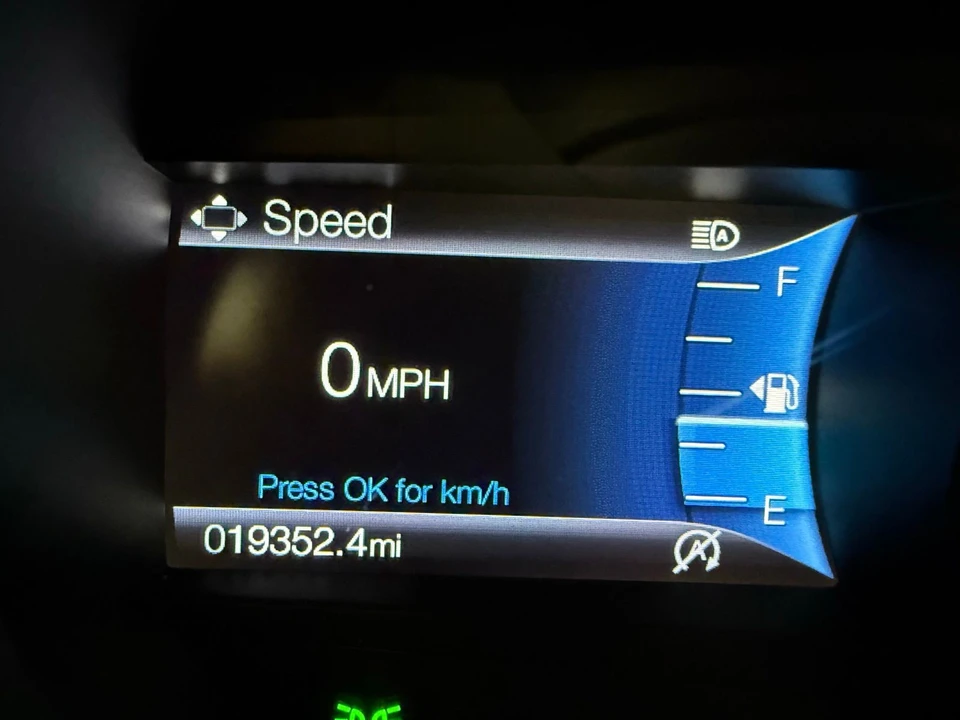 2022 Ford Edge - Image 16 of 21