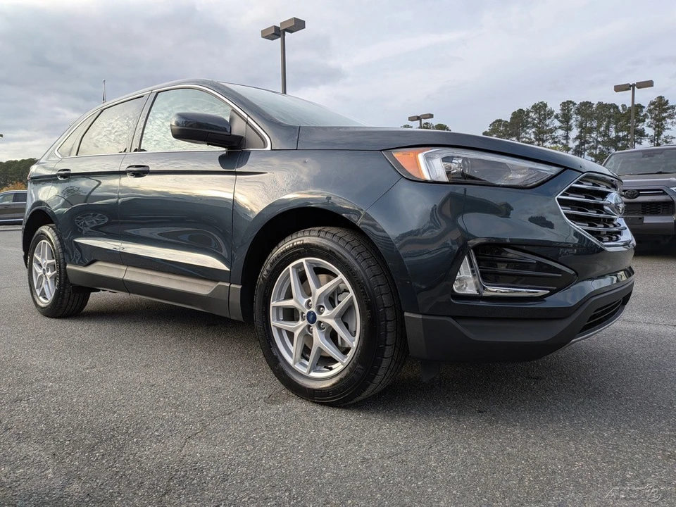 2022 Ford Edge - Image 2 of 21