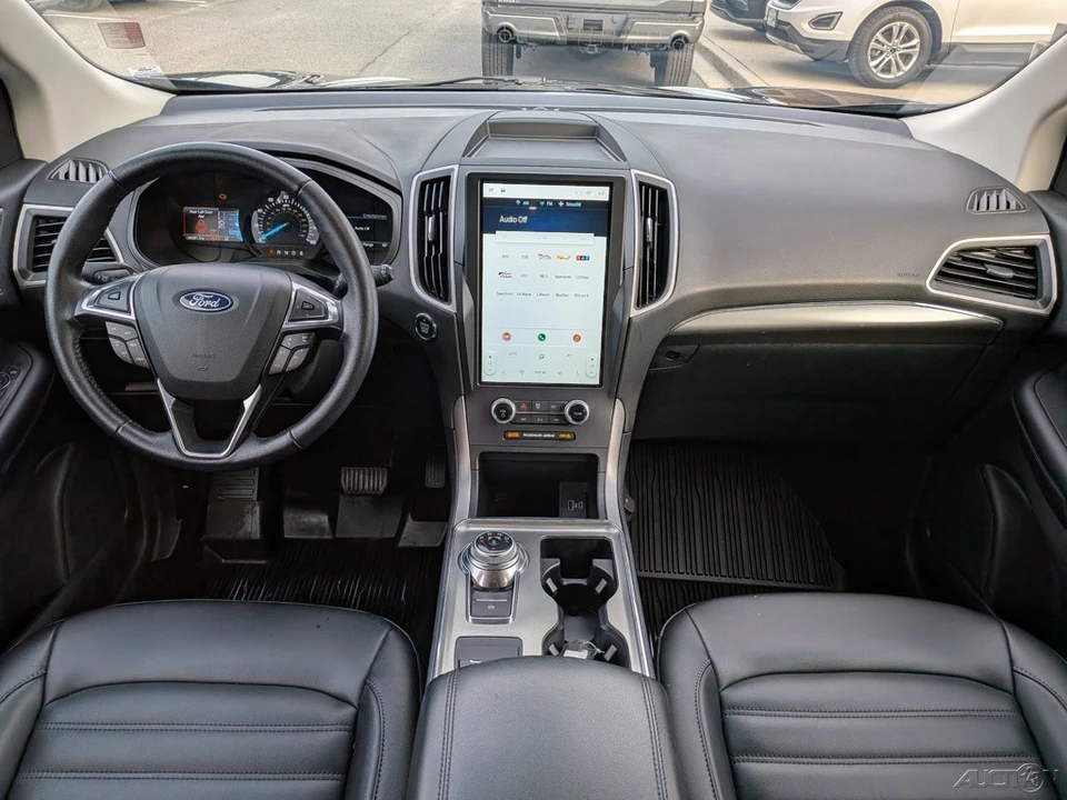 2022 Ford Edge - Image 18 of 21