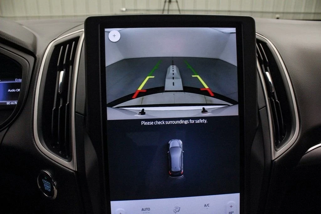 2022 Ford Edge - Image 17 of 21