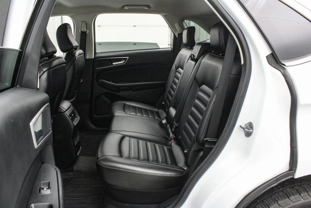 2022 Ford Edge - Image 19 of 21