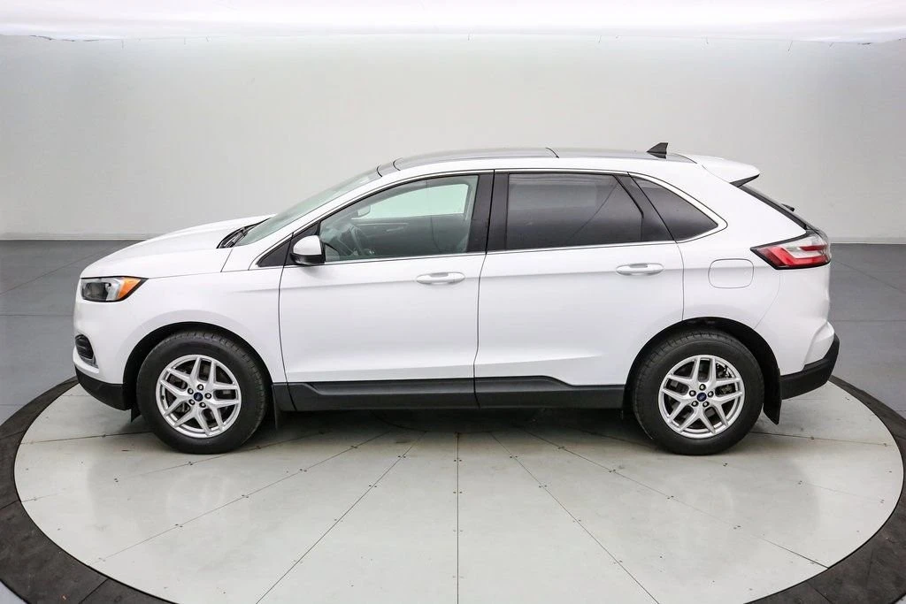 2022 Ford Edge - Image 8 of 21