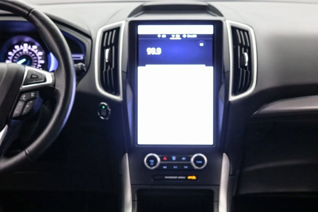 2022 Ford Edge - Image 16 of 21