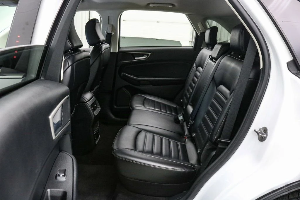 2022 Ford Edge - Image 19 of 21