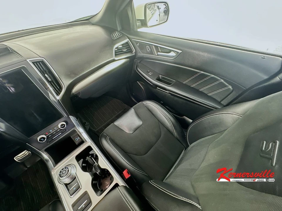 2022 Ford Edge - Image 11 of 12
