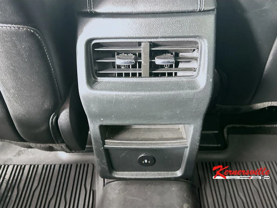 2022 Ford Edge - Image 20 of 21