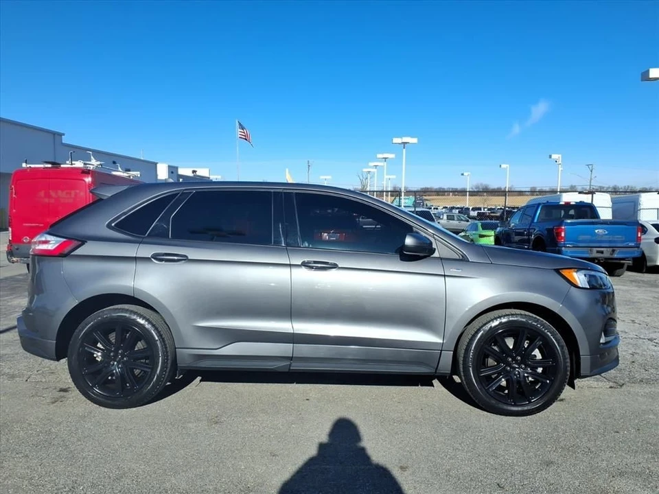 2022 Ford Edge - Image 8 of 12