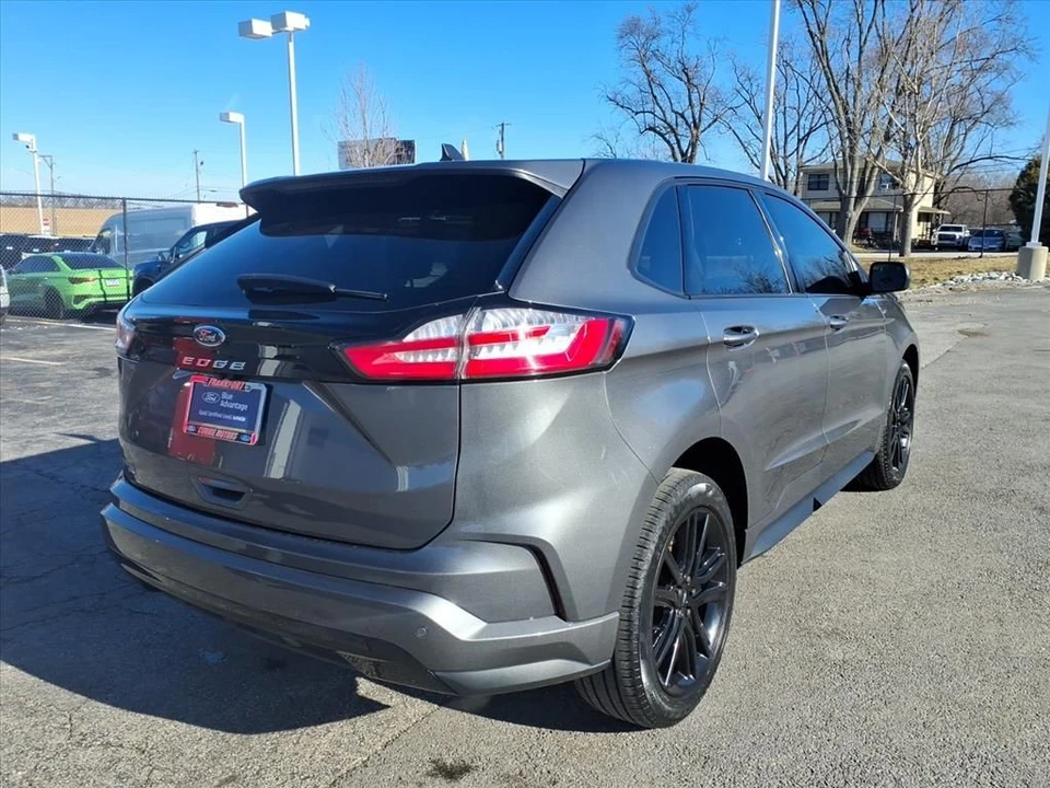 2022 Ford Edge - Image 7 of 12
