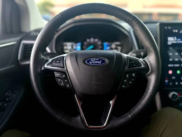 2022 Ford Edge - Image 15 of 19