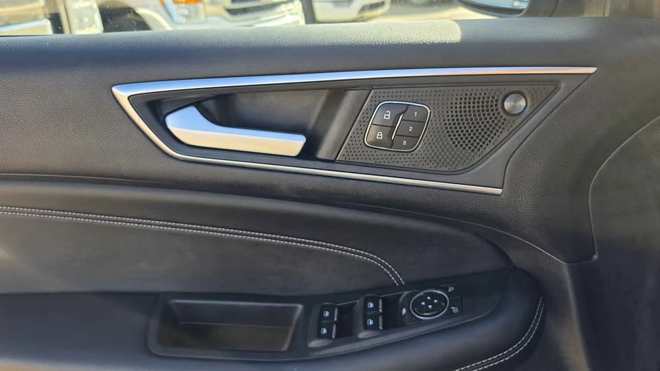 2022 Ford Edge - Image 11 of 13