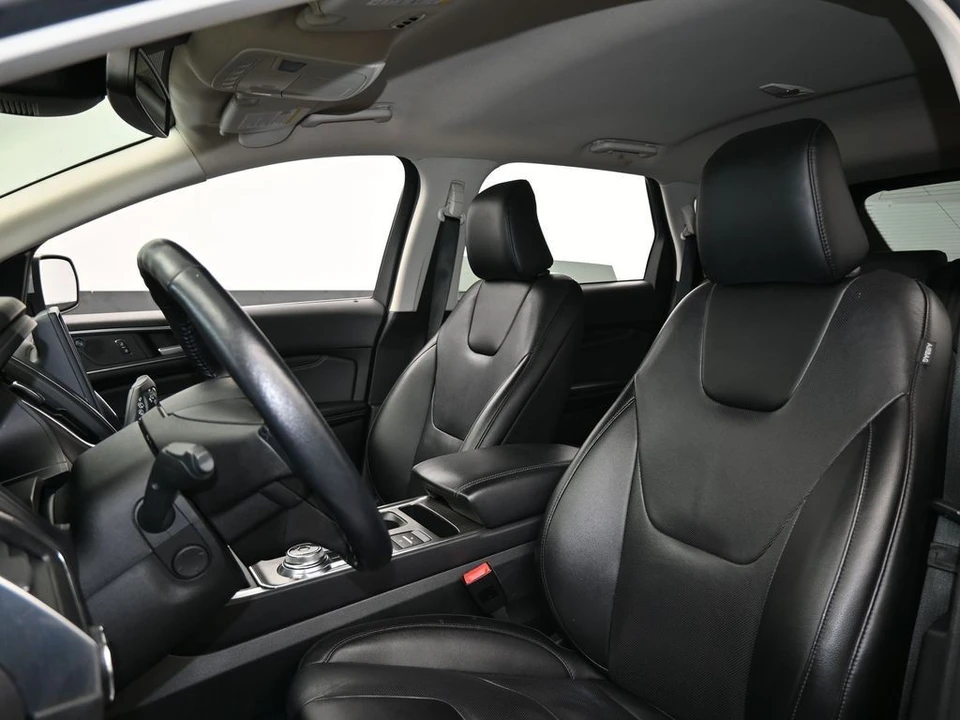 2022 Ford Edge - Image 10 of 12