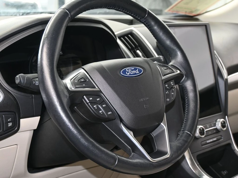 2022 Ford Edge - Image 14 of 21