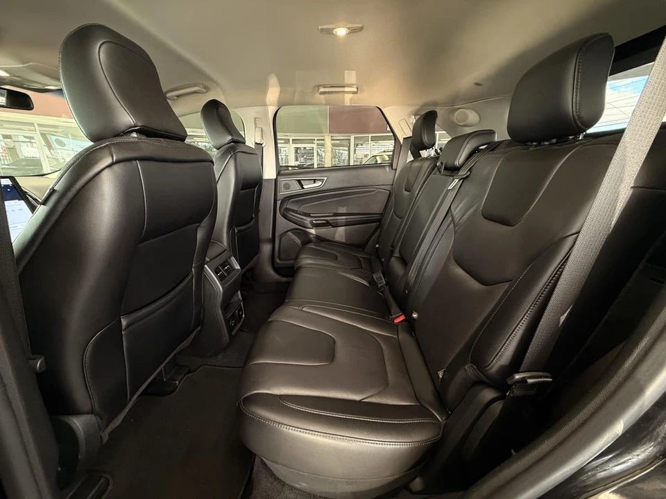 2022 Ford Edge - Image 28 of 31