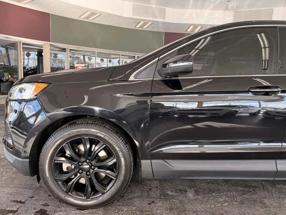 2022 Ford Edge - Image 20 of 31