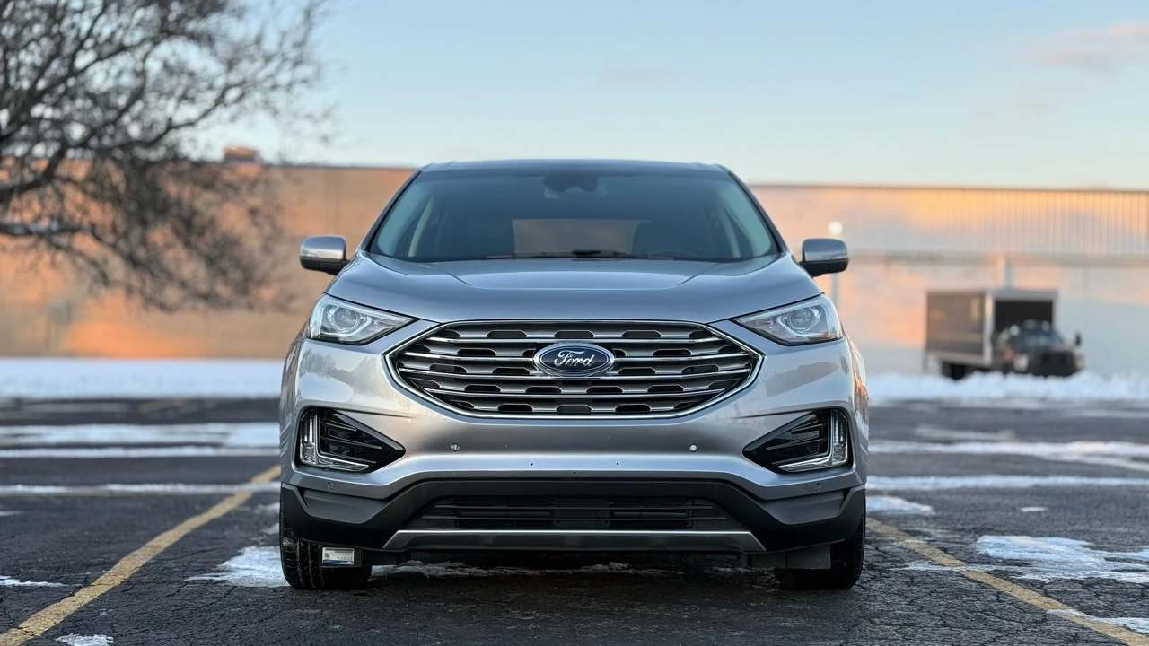 2022 Ford Edge - Image 2 of 21