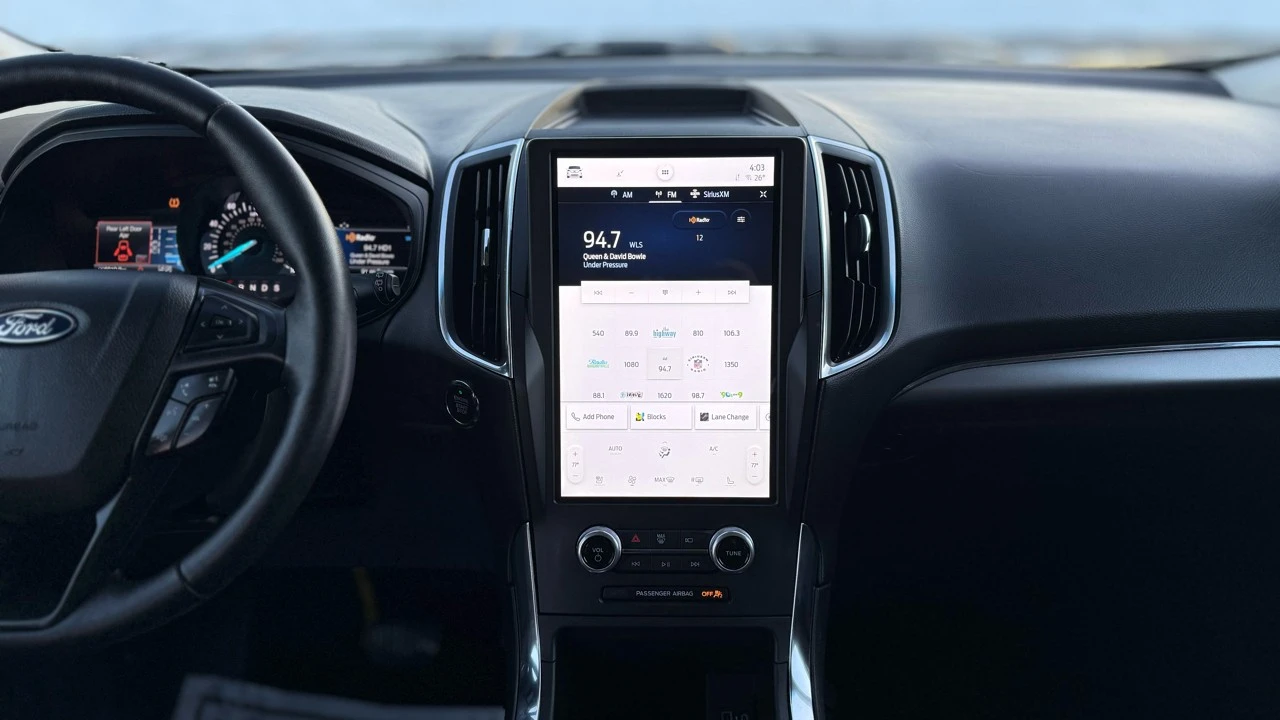 2022 Ford Edge - Image 17 of 21