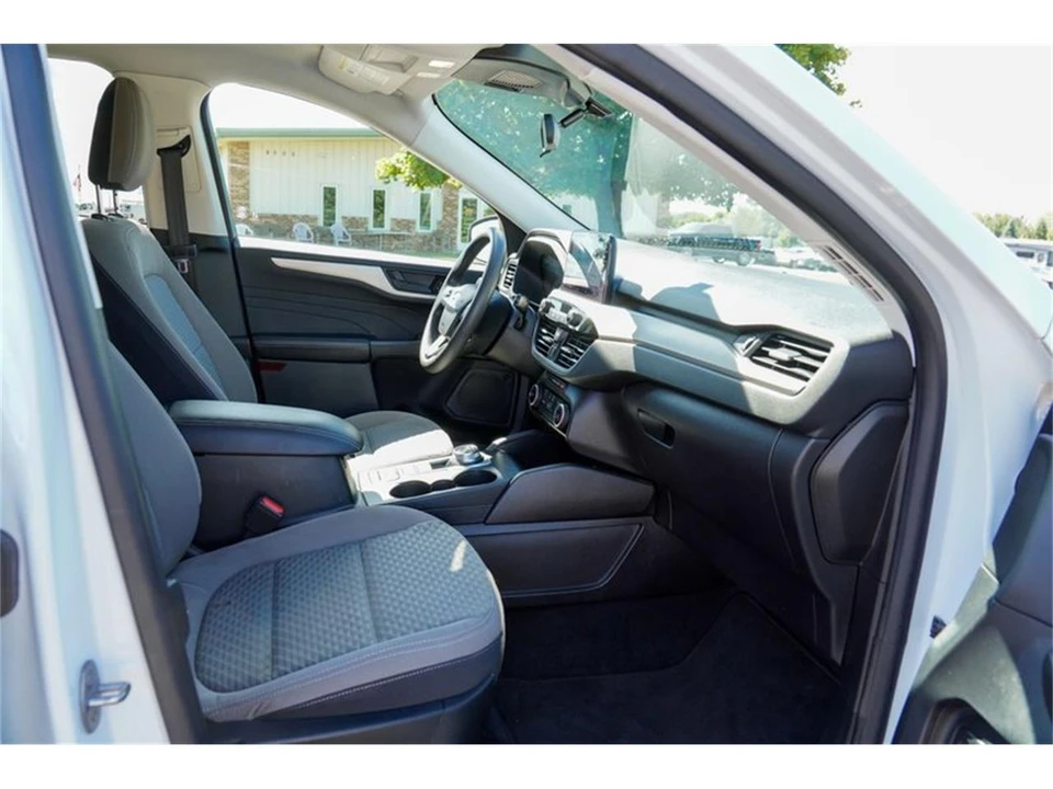 2022 Ford Escape - Image 17 of 31