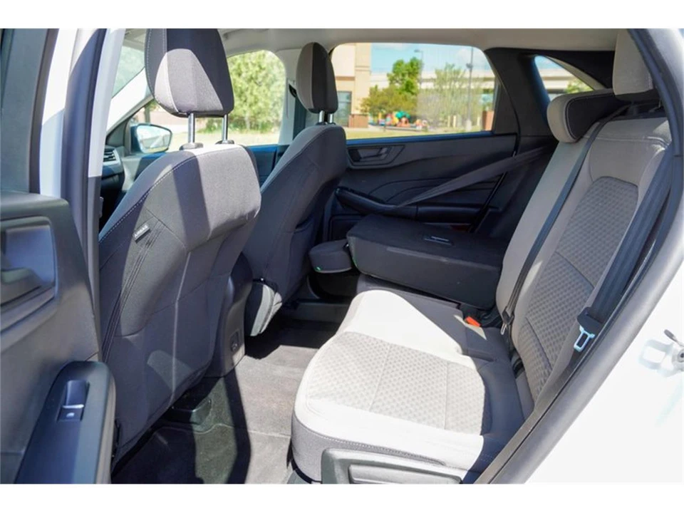 2022 Ford Escape - Image 15 of 31