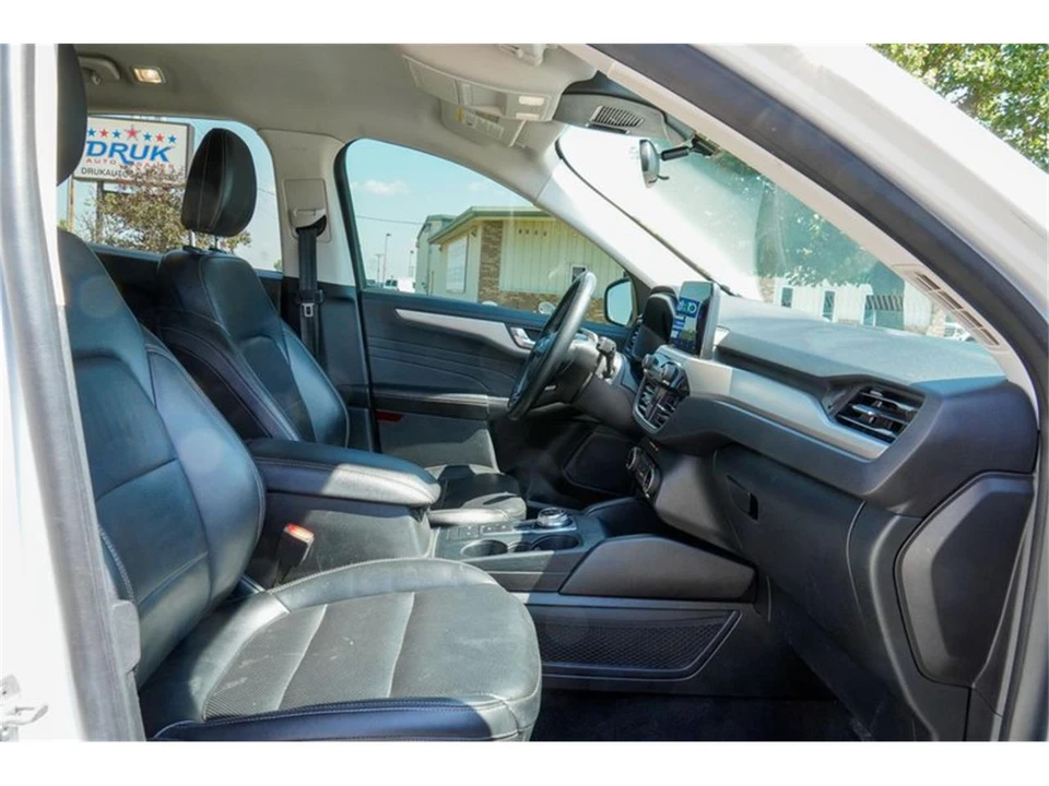 2022 Ford Escape - Image 12 of 31