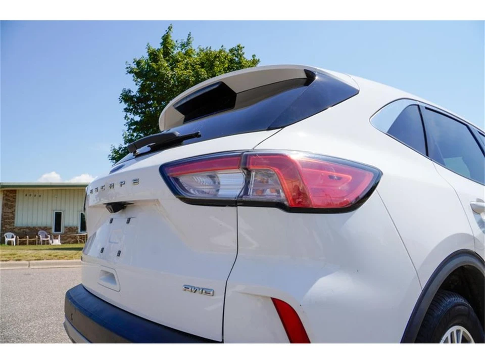 2022 Ford Escape - Image 25 of 31