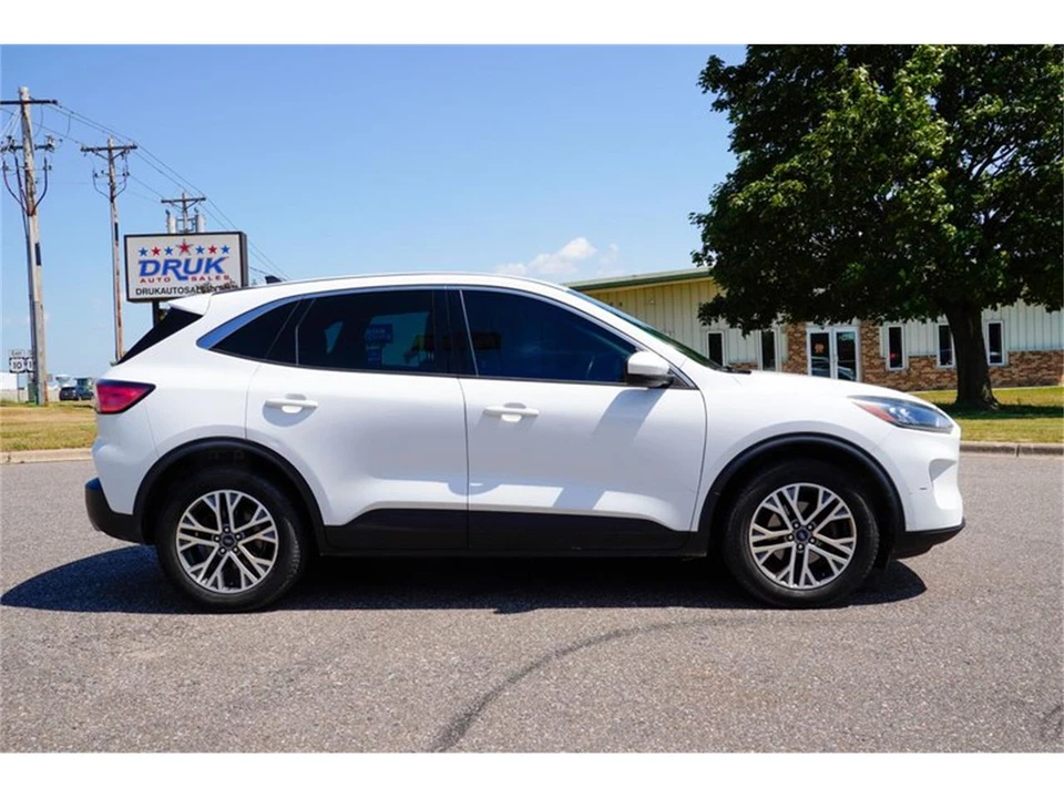 2022 Ford Escape - Image 2 of 31
