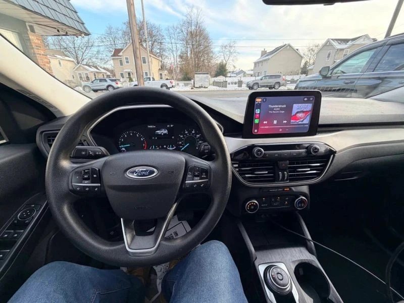 2022 Ford Escape - Image 9 of 12