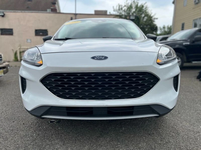 2022 Ford Escape - Image 2 of 12