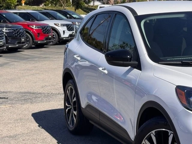 2022 Ford Escape - Image 5 of 12
