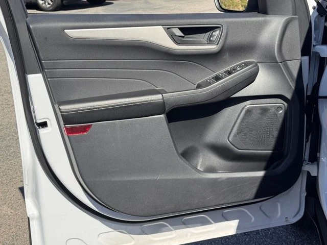 2022 Ford Escape - Image 16 of 21