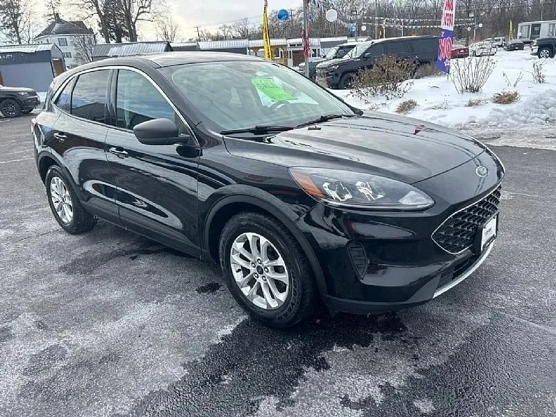2022 Ford Escape - Image 2 of 12