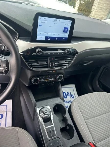 2022 Ford Escape - Image 8 of 12