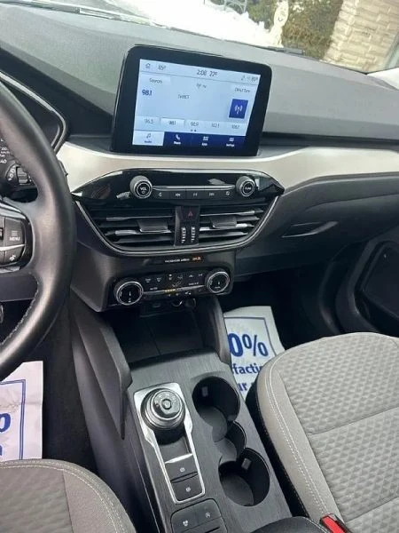 2022 Ford Escape - Image 8 of 12