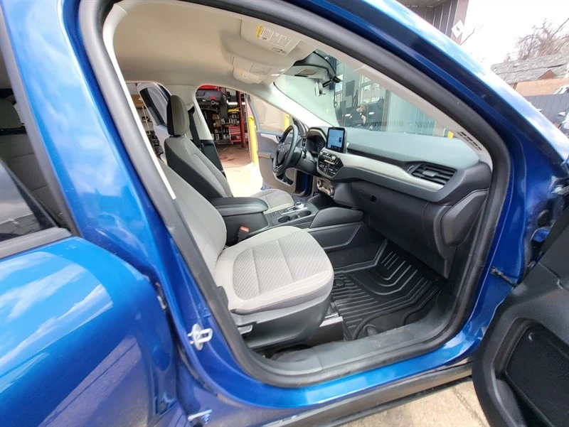 2022 Ford Escape - Image 11 of 16