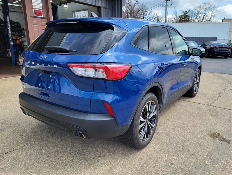 2022 Ford Escape - Image 7 of 16