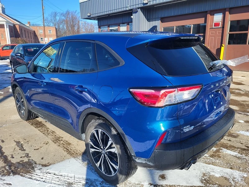 2022 Ford Escape - Image 5 of 15