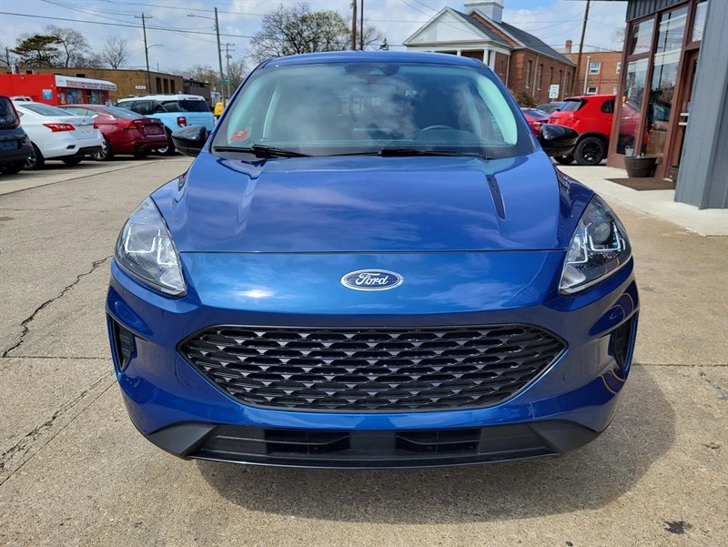 2022 Ford Escape - Image 2 of 16