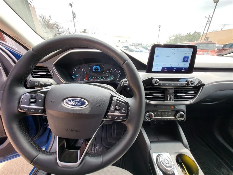 2022 Ford Escape - Image 13 of 16