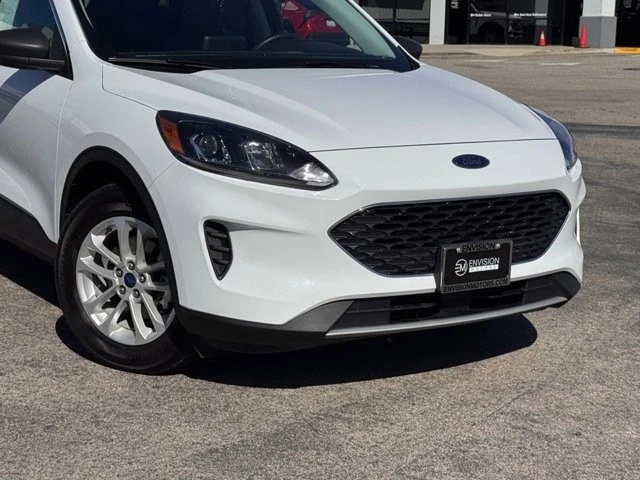 2022 Ford Escape - Image 3 of 12