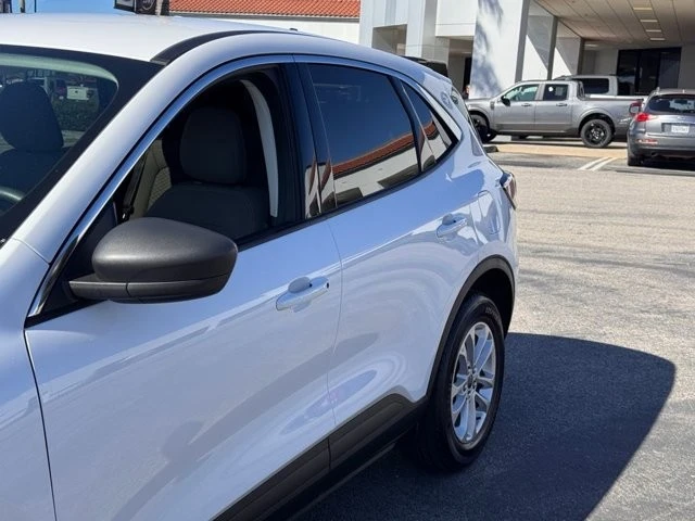 2022 Ford Escape - Image 9 of 12