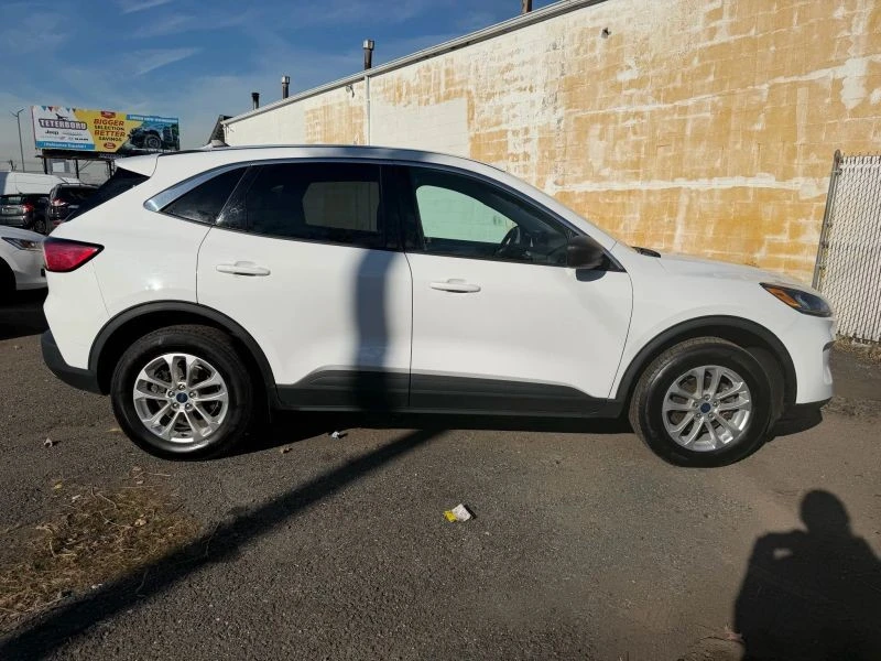 2022 Ford Escape - Image 4 of 12