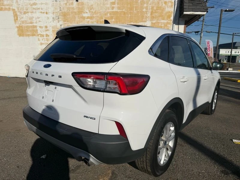 2022 Ford Escape - Image 5 of 12