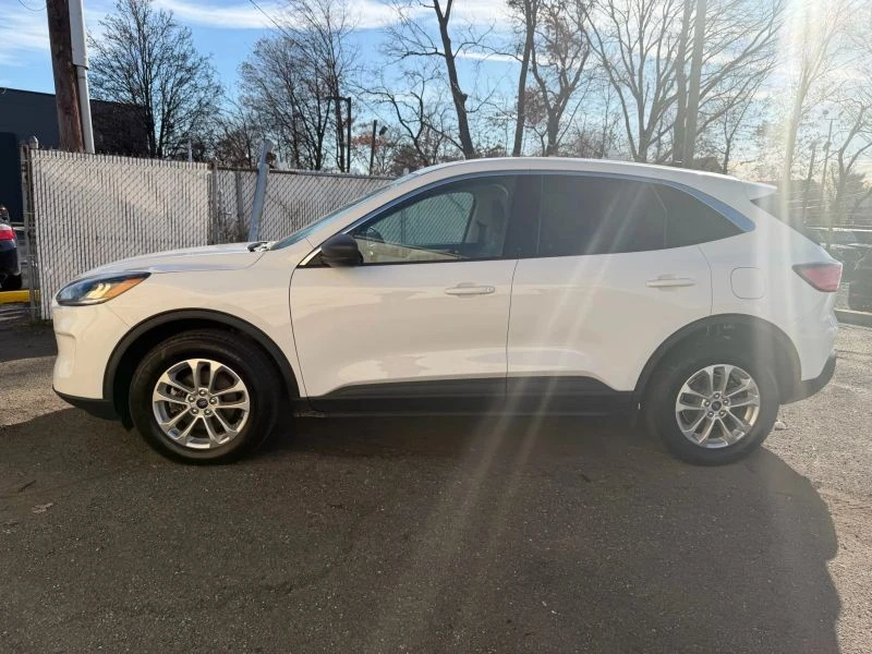 2022 Ford Escape - Image 8 of 12