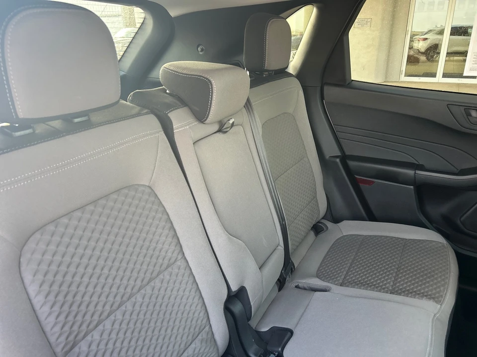 2022 Ford Escape - Image 10 of 12