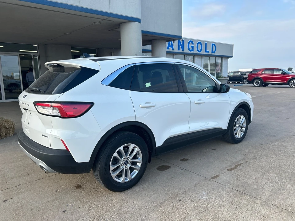 2022 Ford Escape - Image 8 of 18