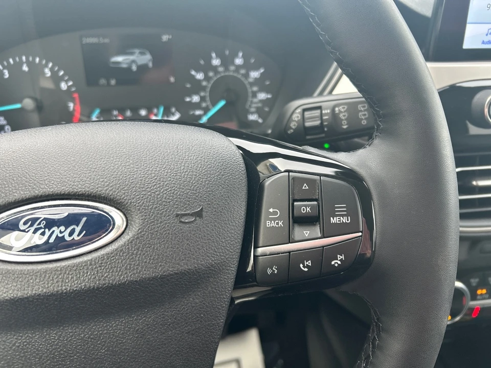 2022 Ford Escape - Image 15 of 20