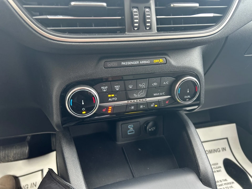 2022 Ford Escape - Image 16 of 20